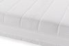 Un matelas Sanimatex avec un design ergonomique, une housse blanche respirante et un soutien orthopédique, idéal pour un sommeil sain et hygiénique.